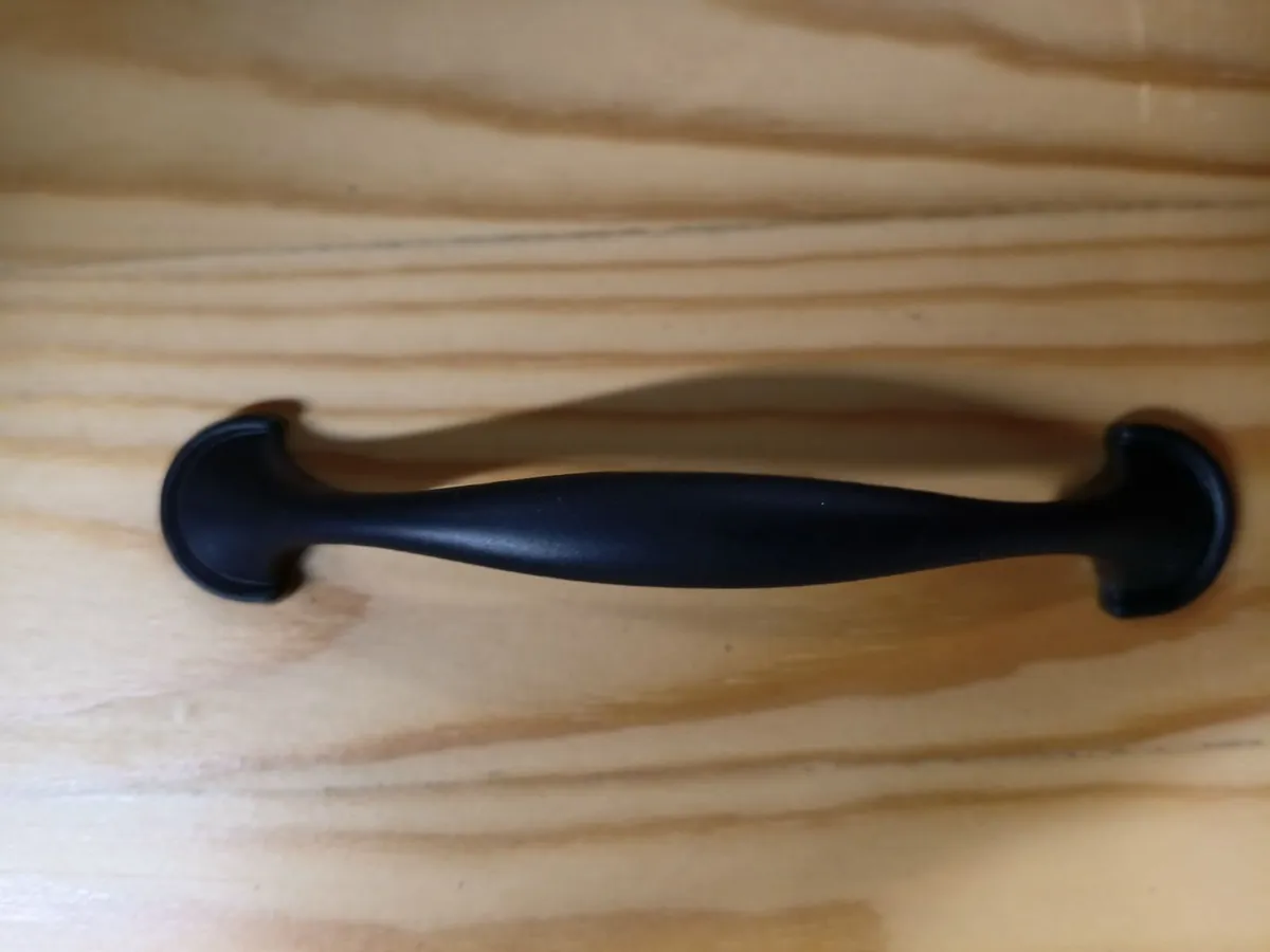 Cabinet handles - Image 2