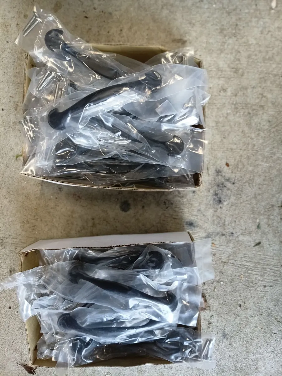 Cabinet handles - Image 4