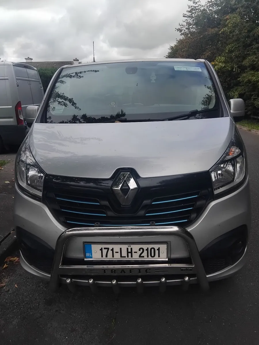 Day van - Image 1