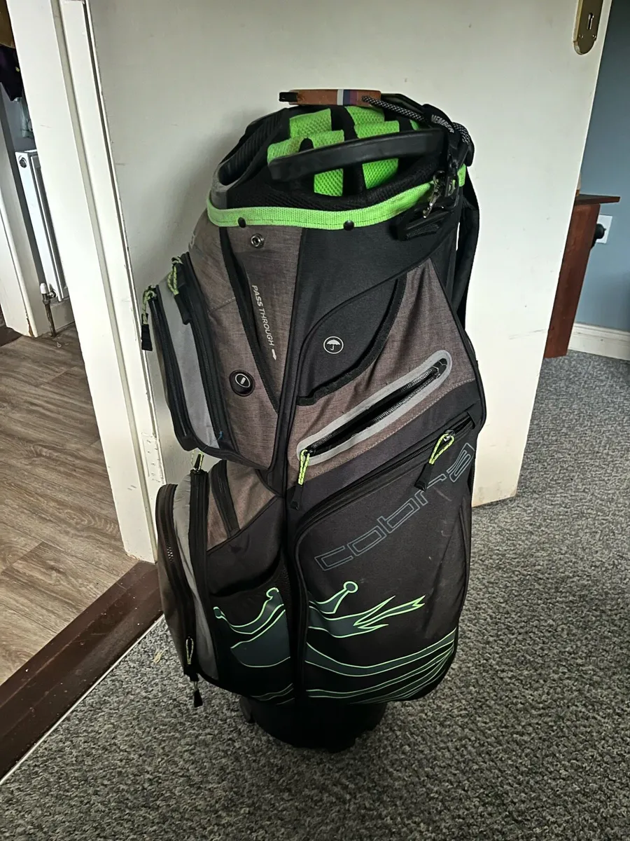 Cobra golf bag - Image 2