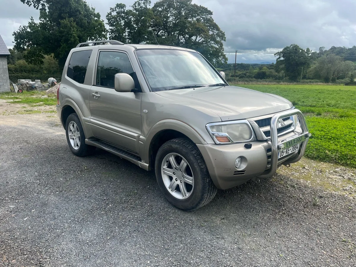 Mitsubishi Pajero 2.5 - Image 1