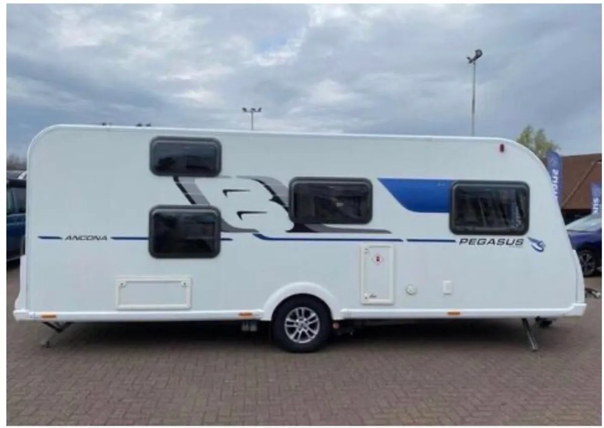 2016 BAILEY ANCONA 5 BERTH CARAVAN - Image 1