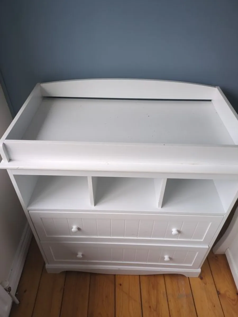 changing unit with drawers