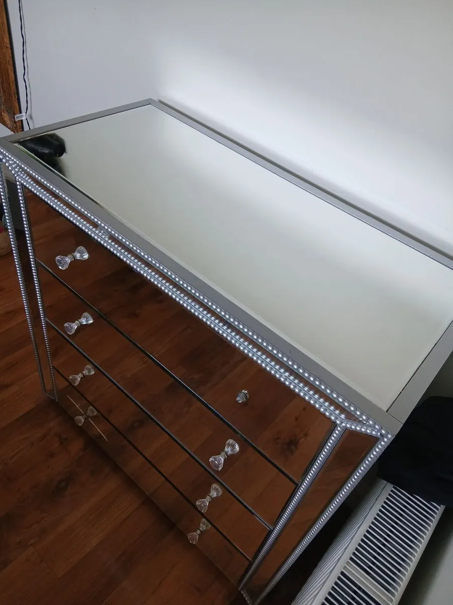 Chest of drawers - Image 4