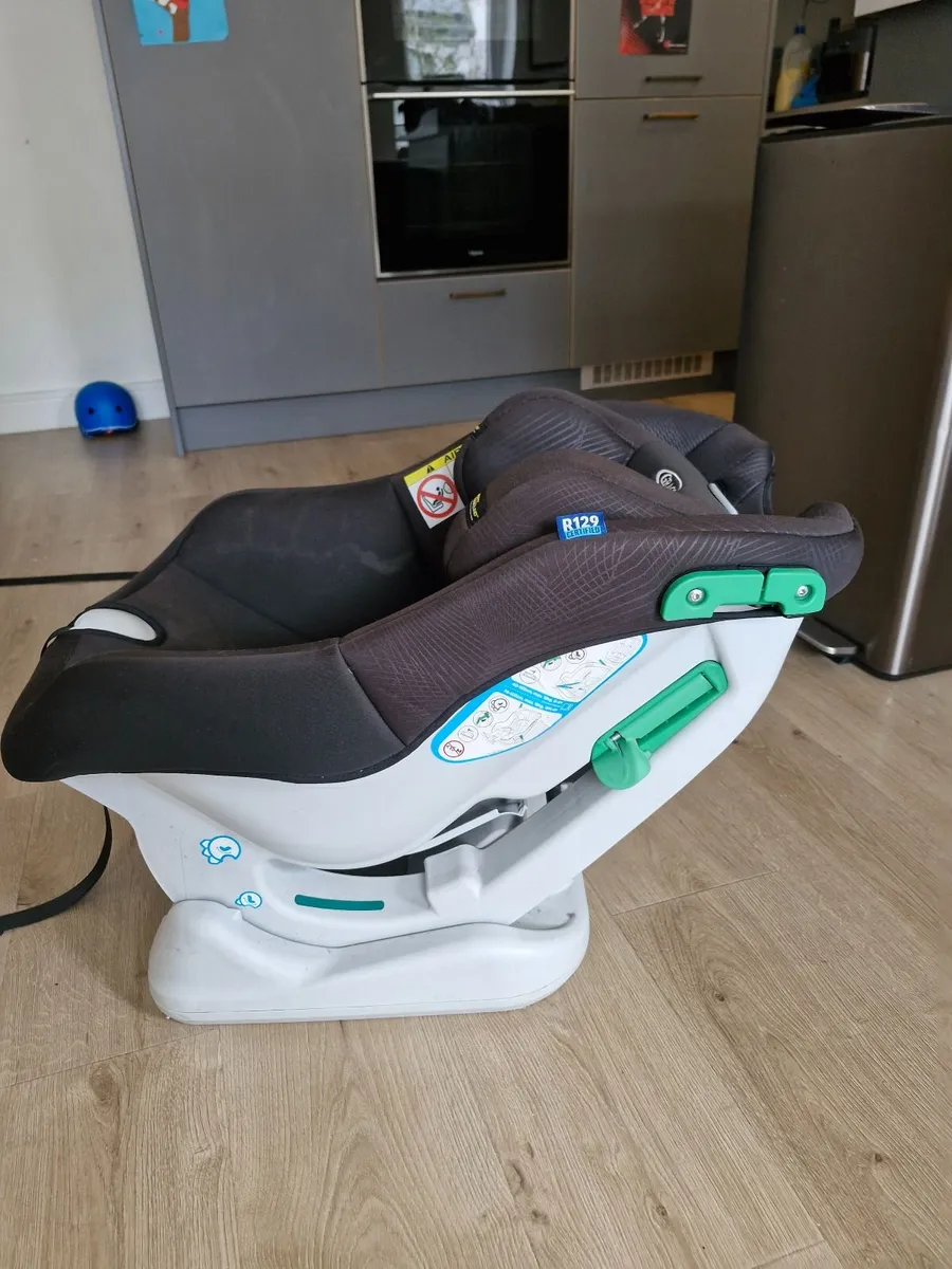 Graco Child Car Seat - Image 2