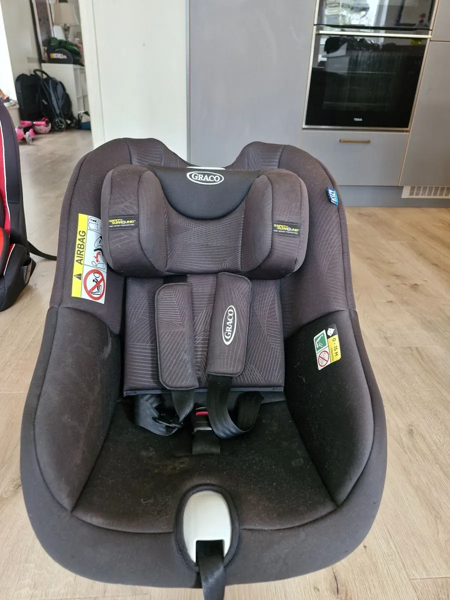 Graco Child Car Seat - Image 3