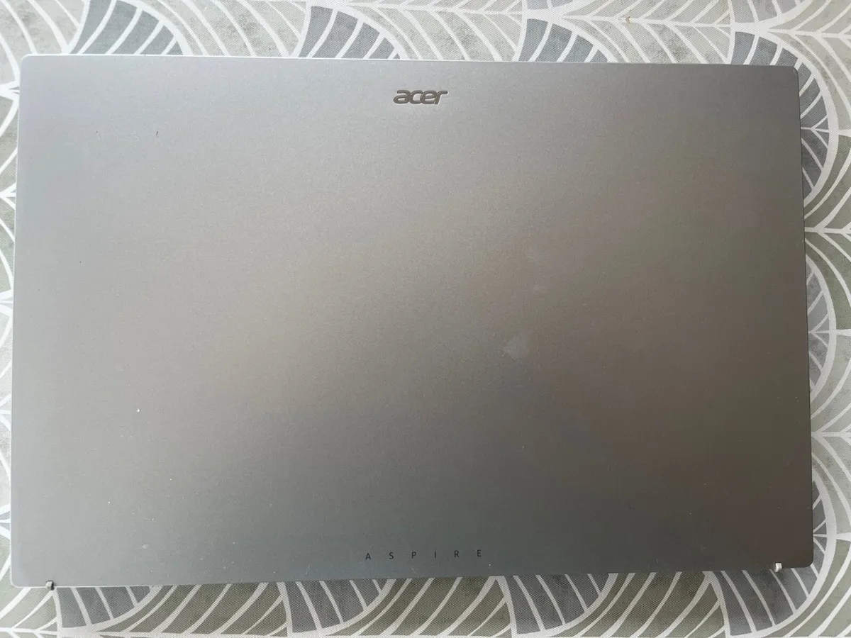 Acer Aspire laptop - Image 1