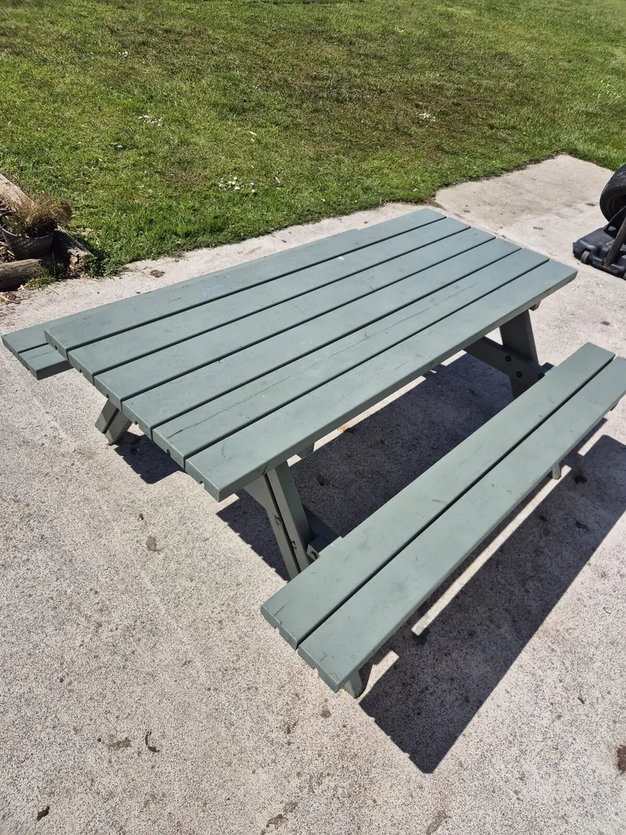 Bench - Image 1
