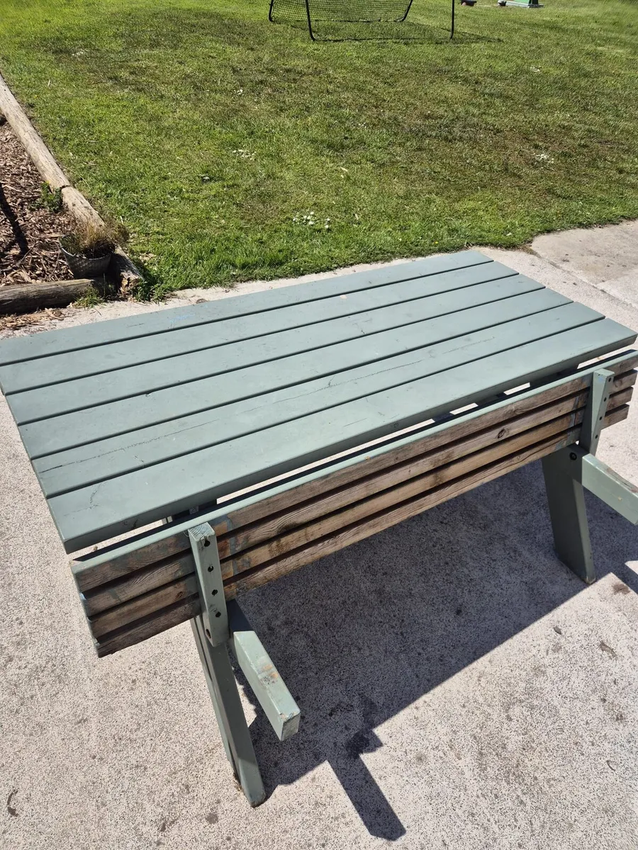 Bench - Image 3