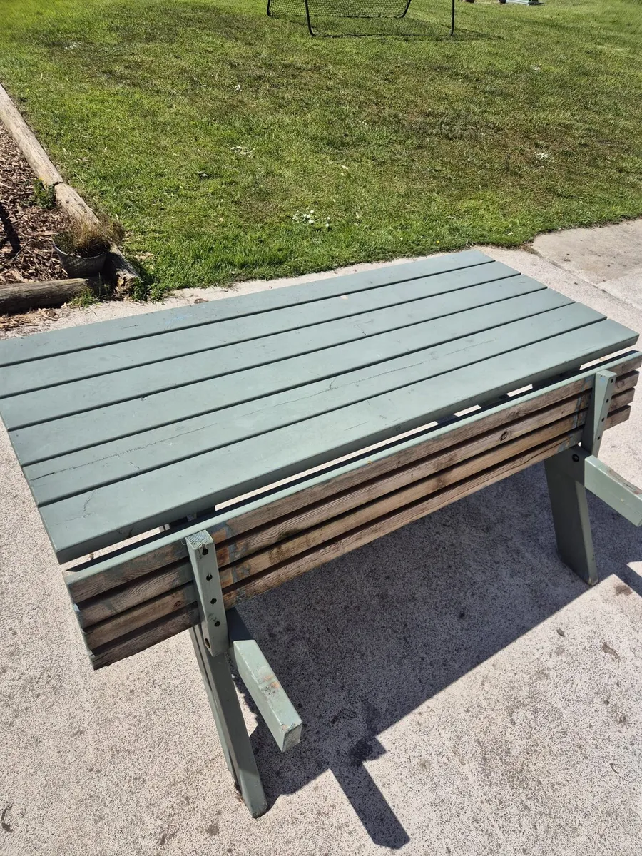 Bench - Image 4