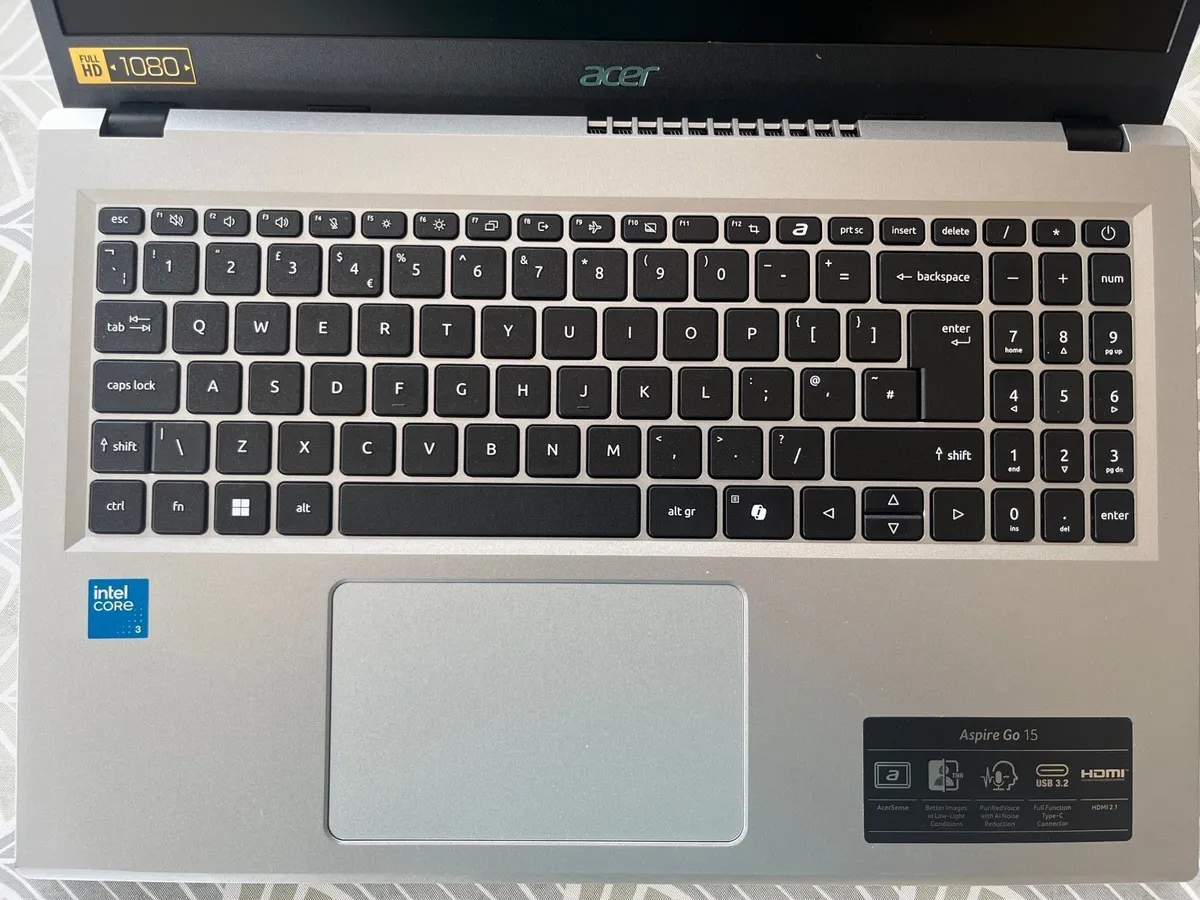 Acer Aspire laptop - Image 2