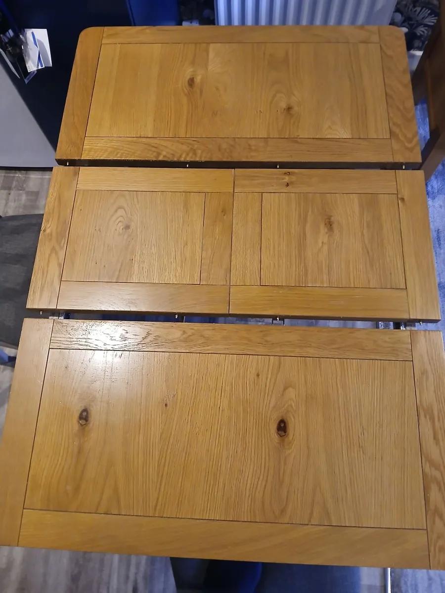 Dining room table and chairs - Image 3
