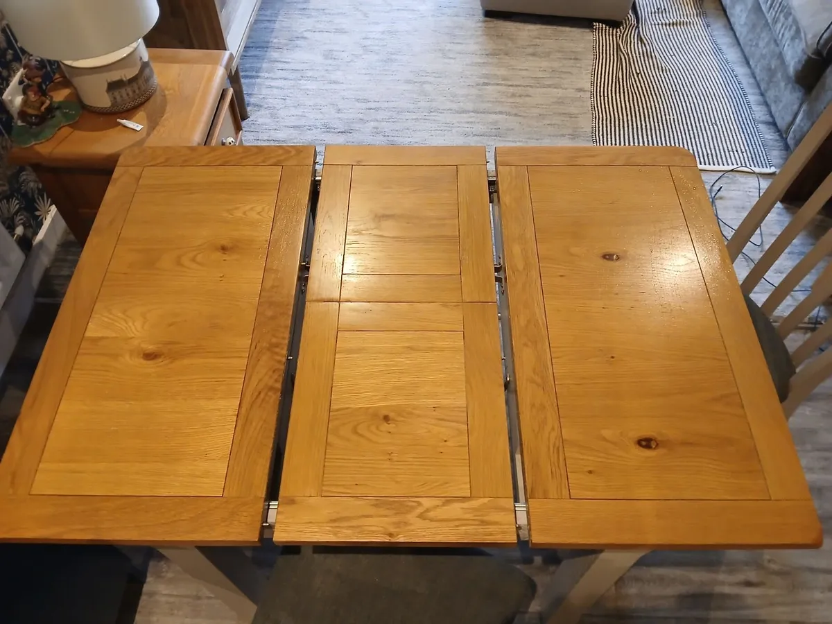 Dining room table and chairs - Image 4