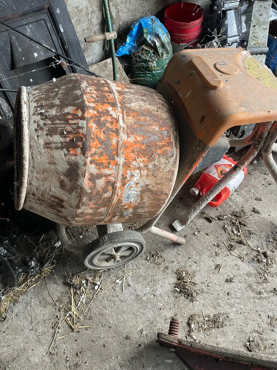 Hitch trailer beet chopper mixer - Image 3