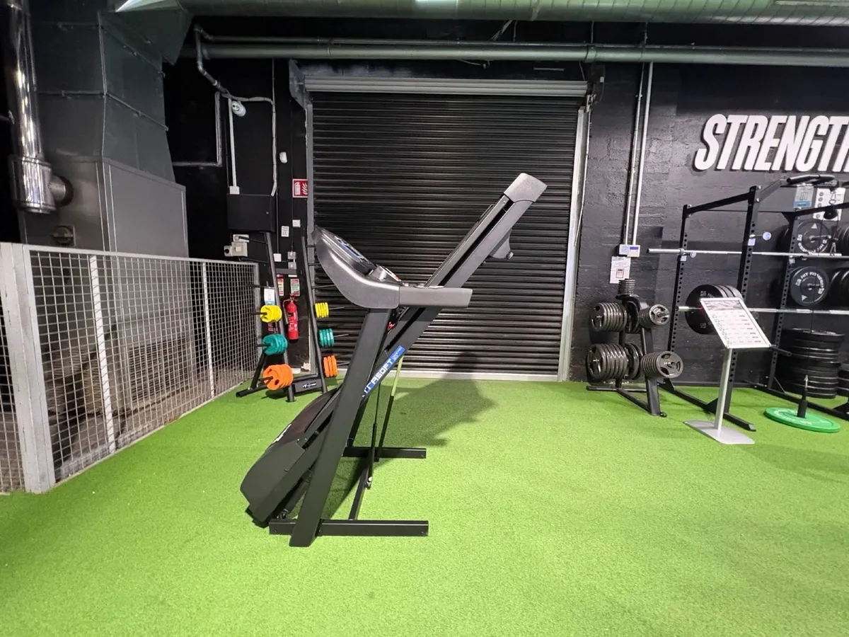 Xterra TRX3500 Folding Treadmill | EX-DEMO - Image 3