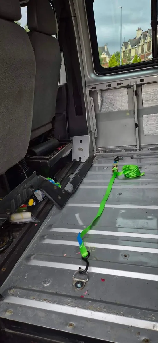 Ford Transit 2.4 Diesel van Commercial - Image 2