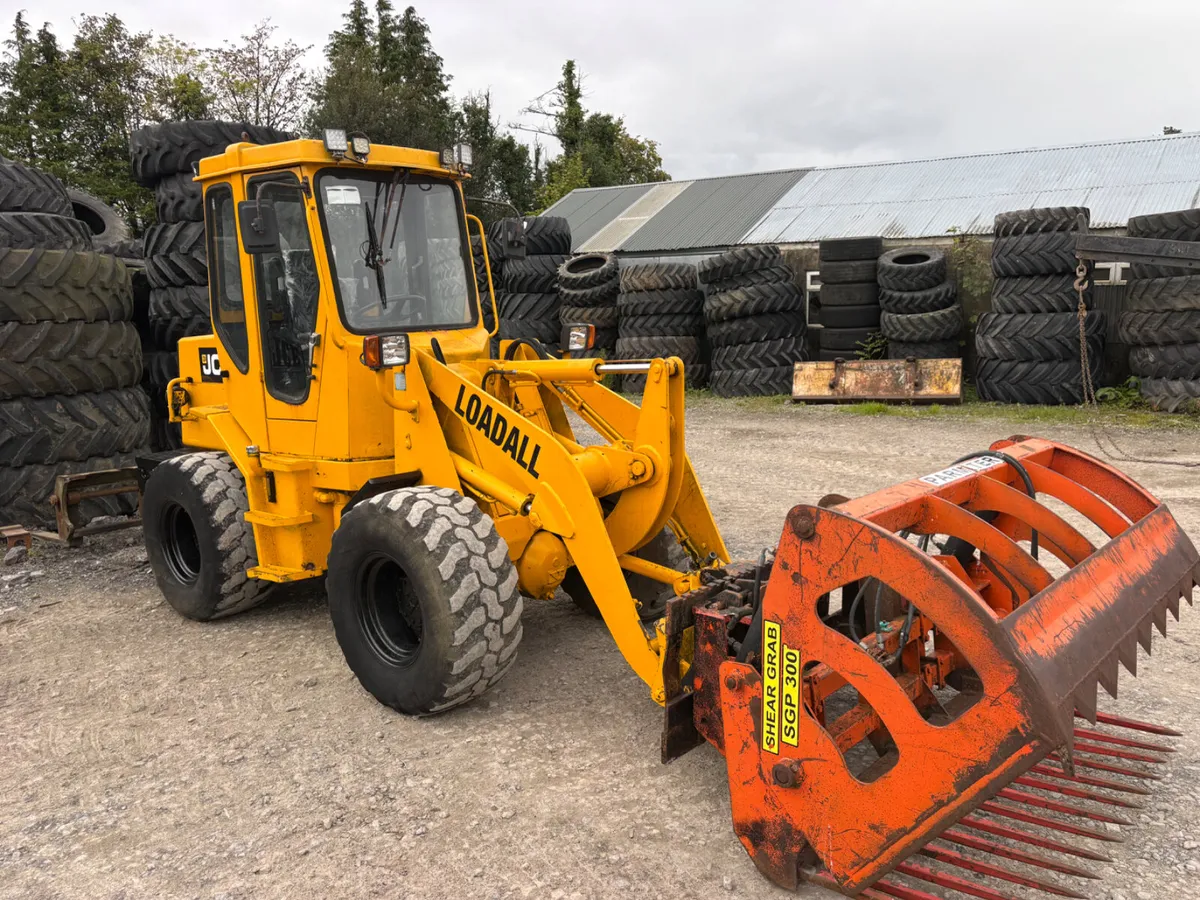 Loading shovel and grab - Image 2