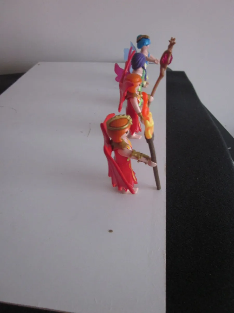 Playmobil 70026 Collectable  4 Figures Series 15 - - Image 2
