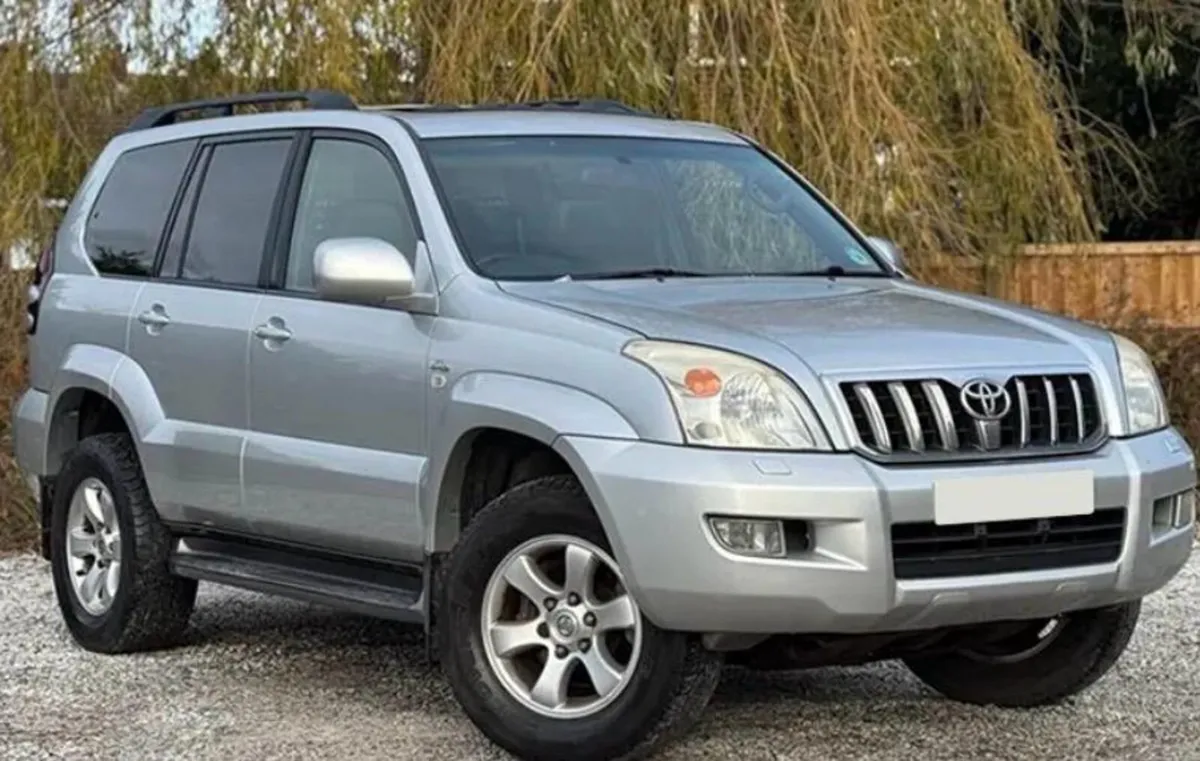 2006 lwb landcruiser for breaking
