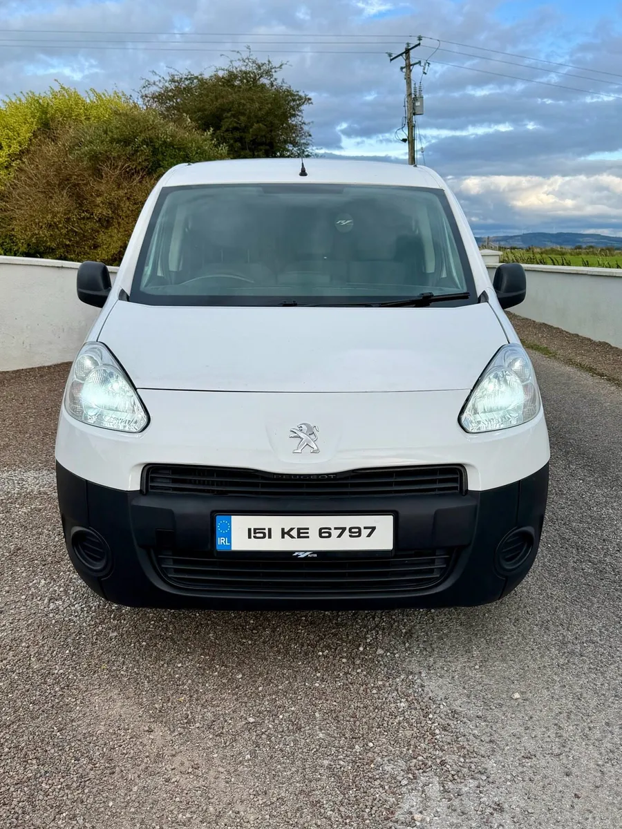 2015 Peugeot partner - Image 2
