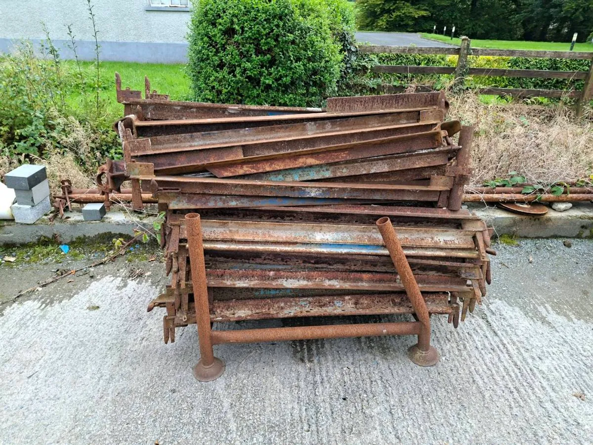Scaffolding - Image 2