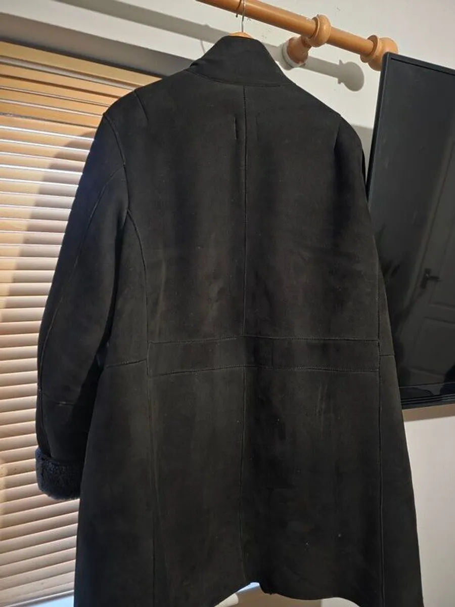 All Saints Stride funnel spanish merino shearling coat. - Image 4