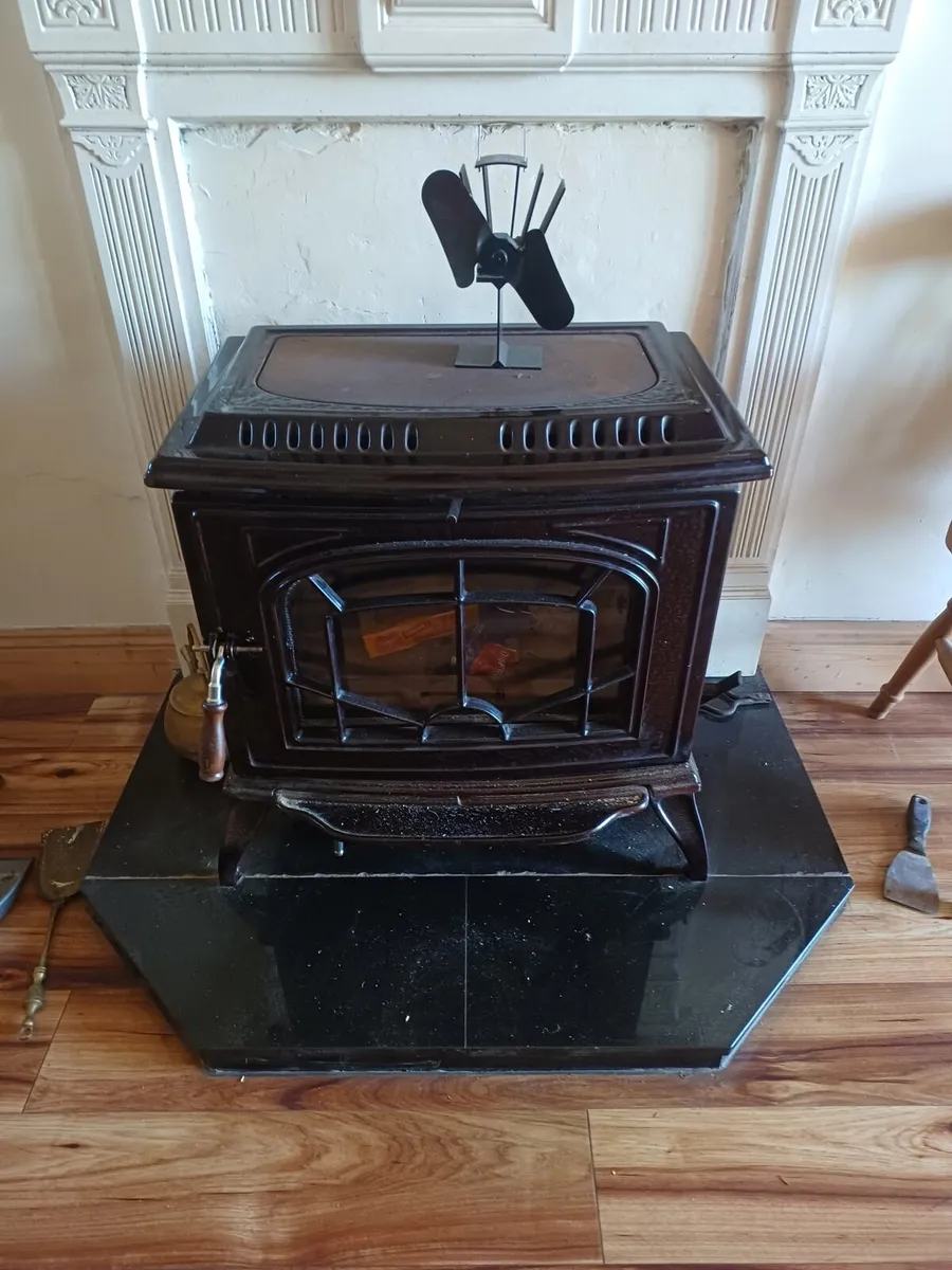 Stanley stove - Image 1