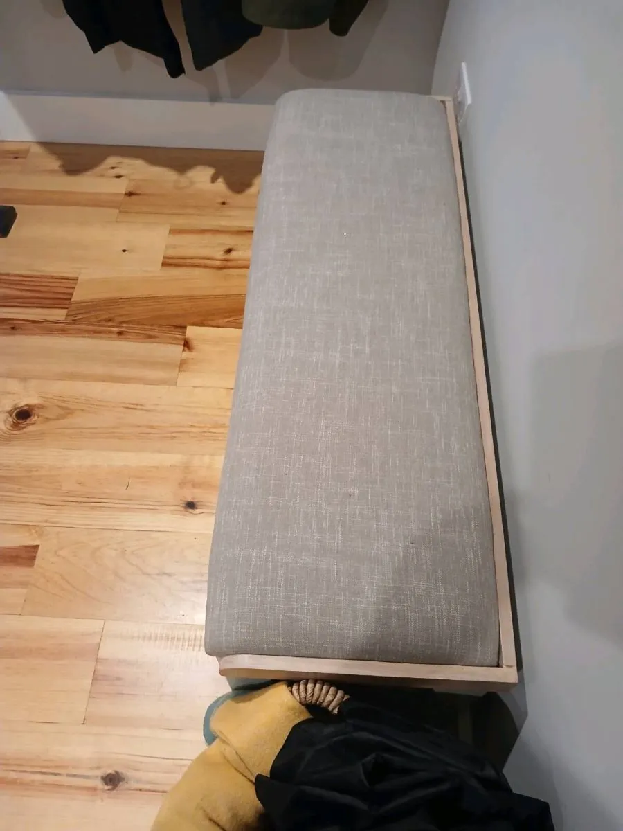 Bench seat with storage - Image 2