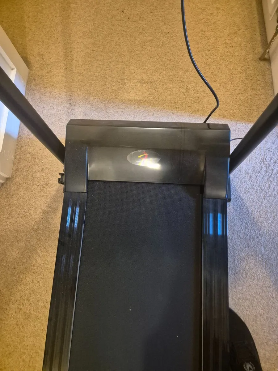 Speedy sport foldable treadmill - Image 1