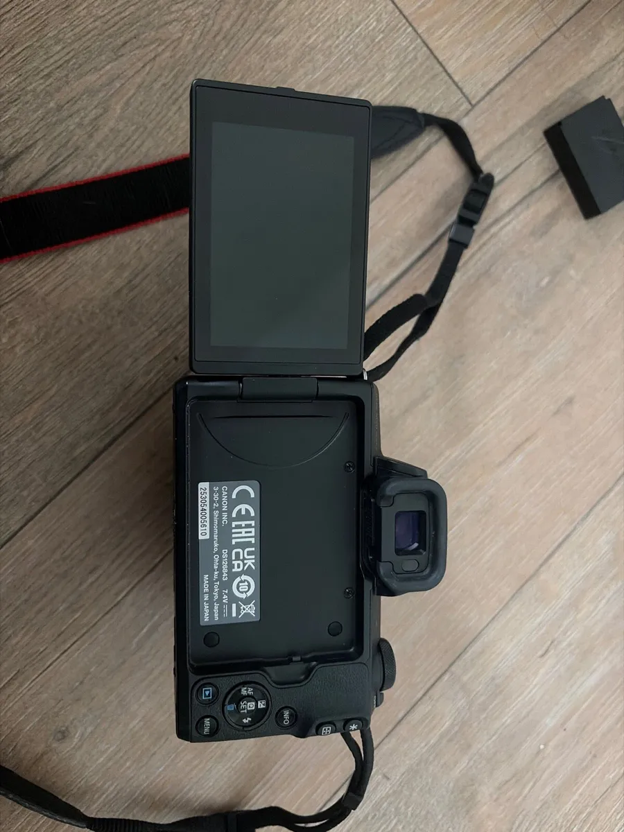 Canon camera m50 mark II - Image 2