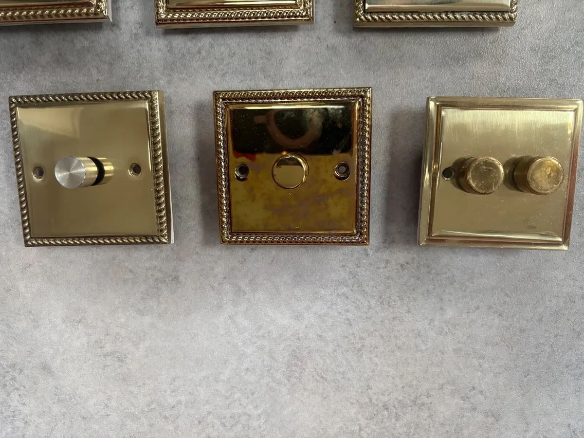 Light switches - Image 3