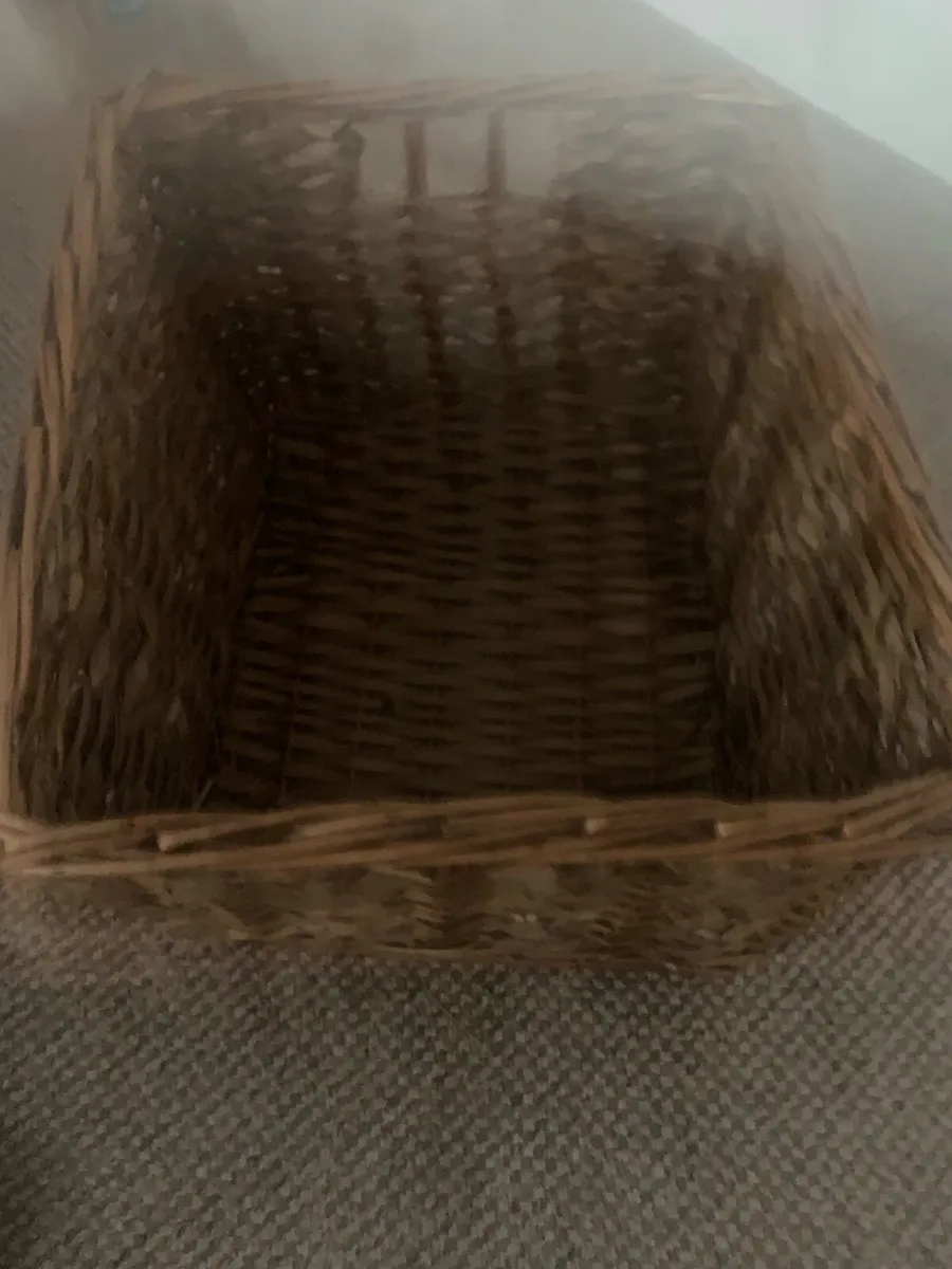 4 Wicker Baskets - Image 3