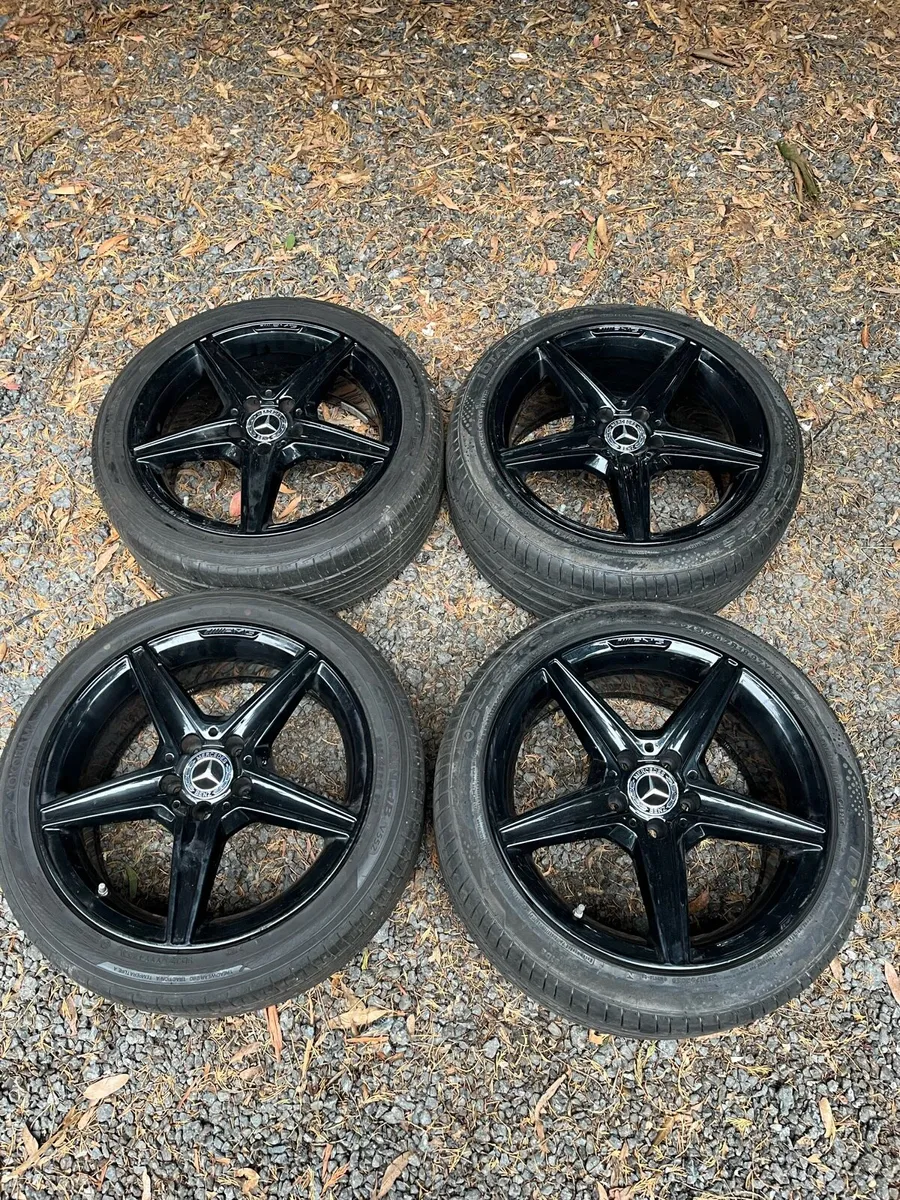 18’ Genuine Mercedes AMG 5x112 alloy wheels - Image 1