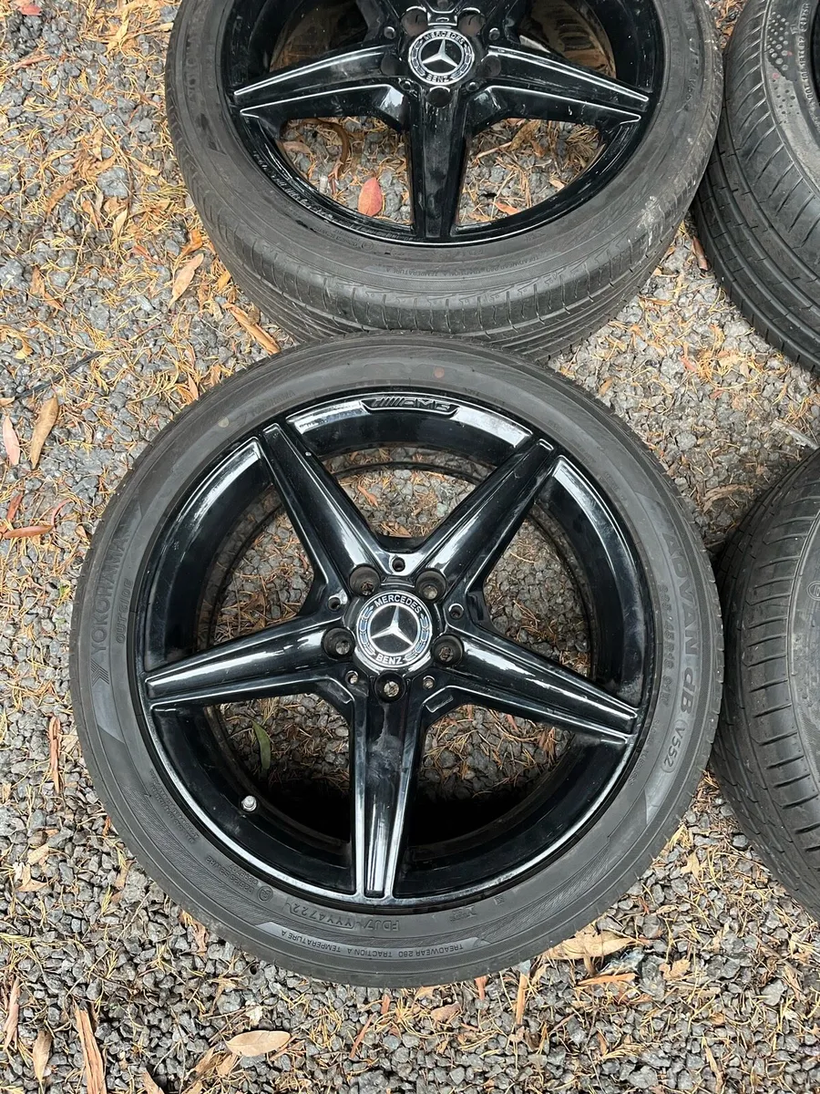 18’ Genuine Mercedes AMG 5x112 alloy wheels - Image 3