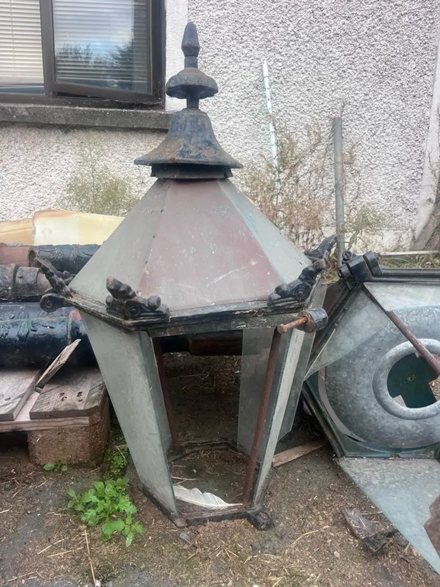 Copper Roof Avenue Lamps - Image 2
