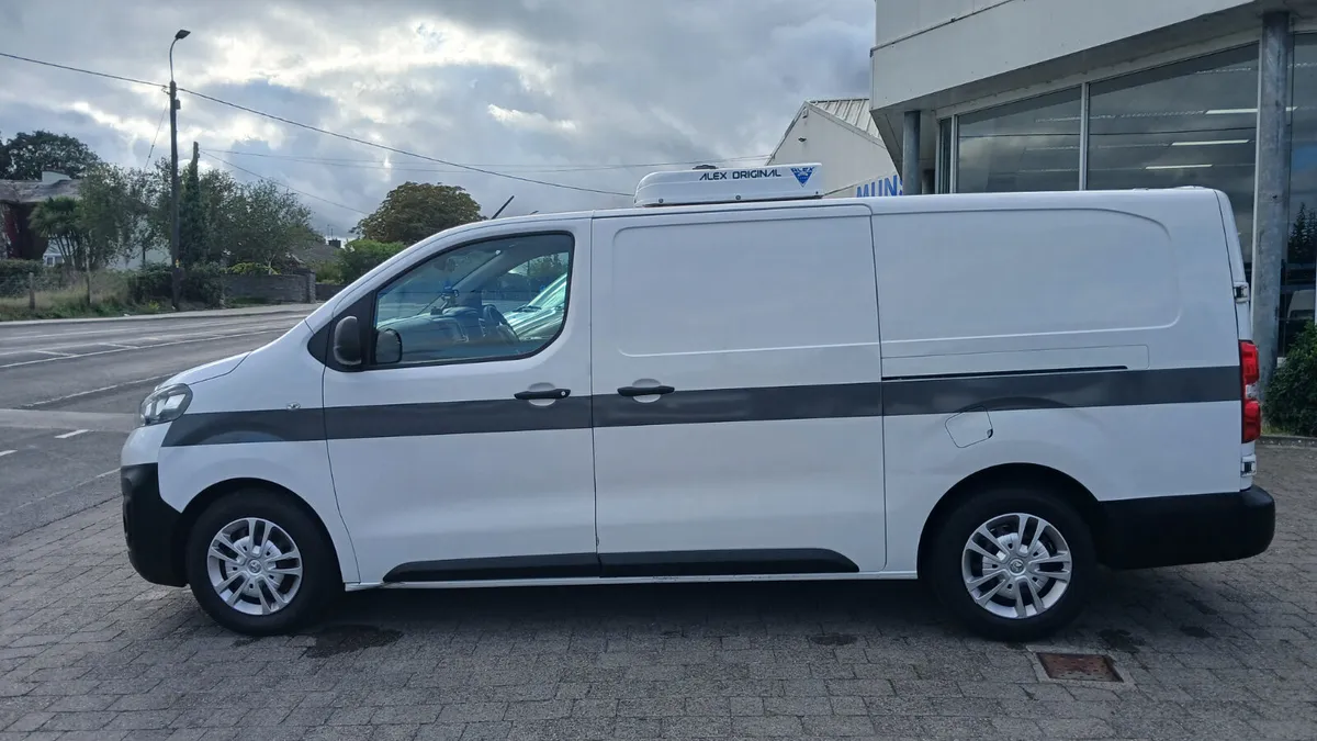 2021 VIVARO XLWB FRIDGE FREEZER PLUGIN, NEW ENGINE - Image 2