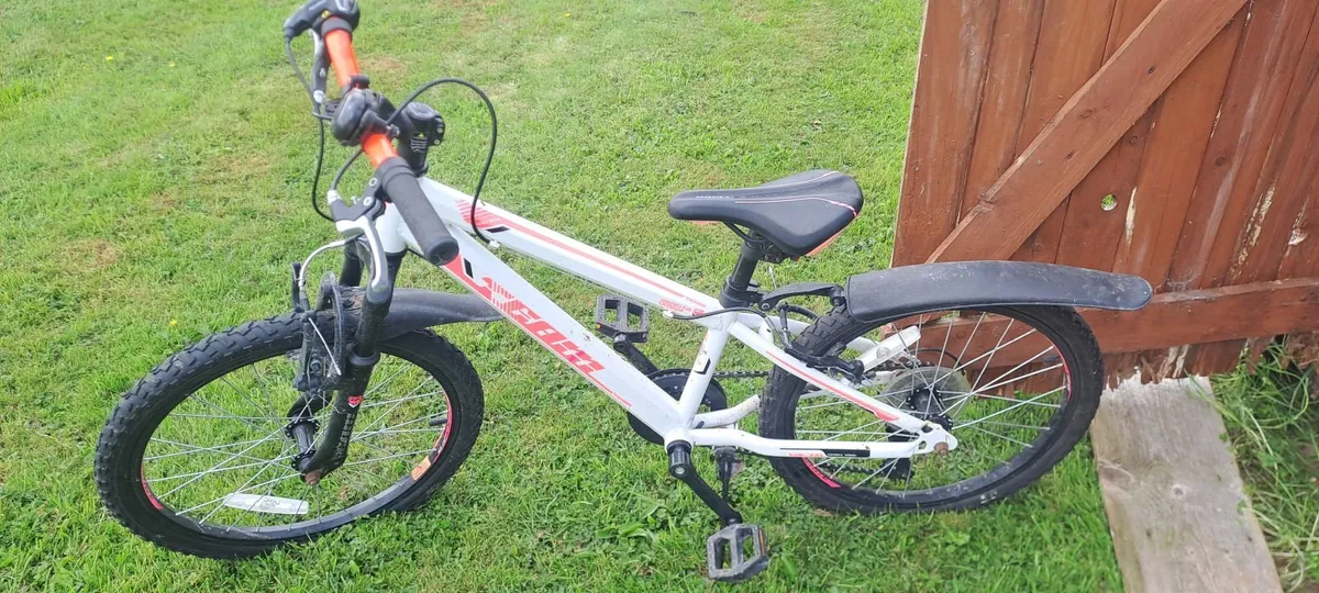 Girls bike - Image 2