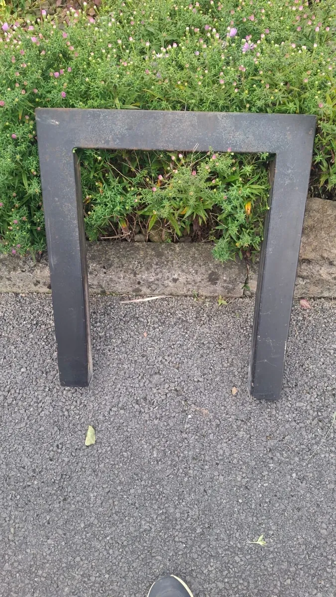 Stove and granite hearth with a surround - Image 4