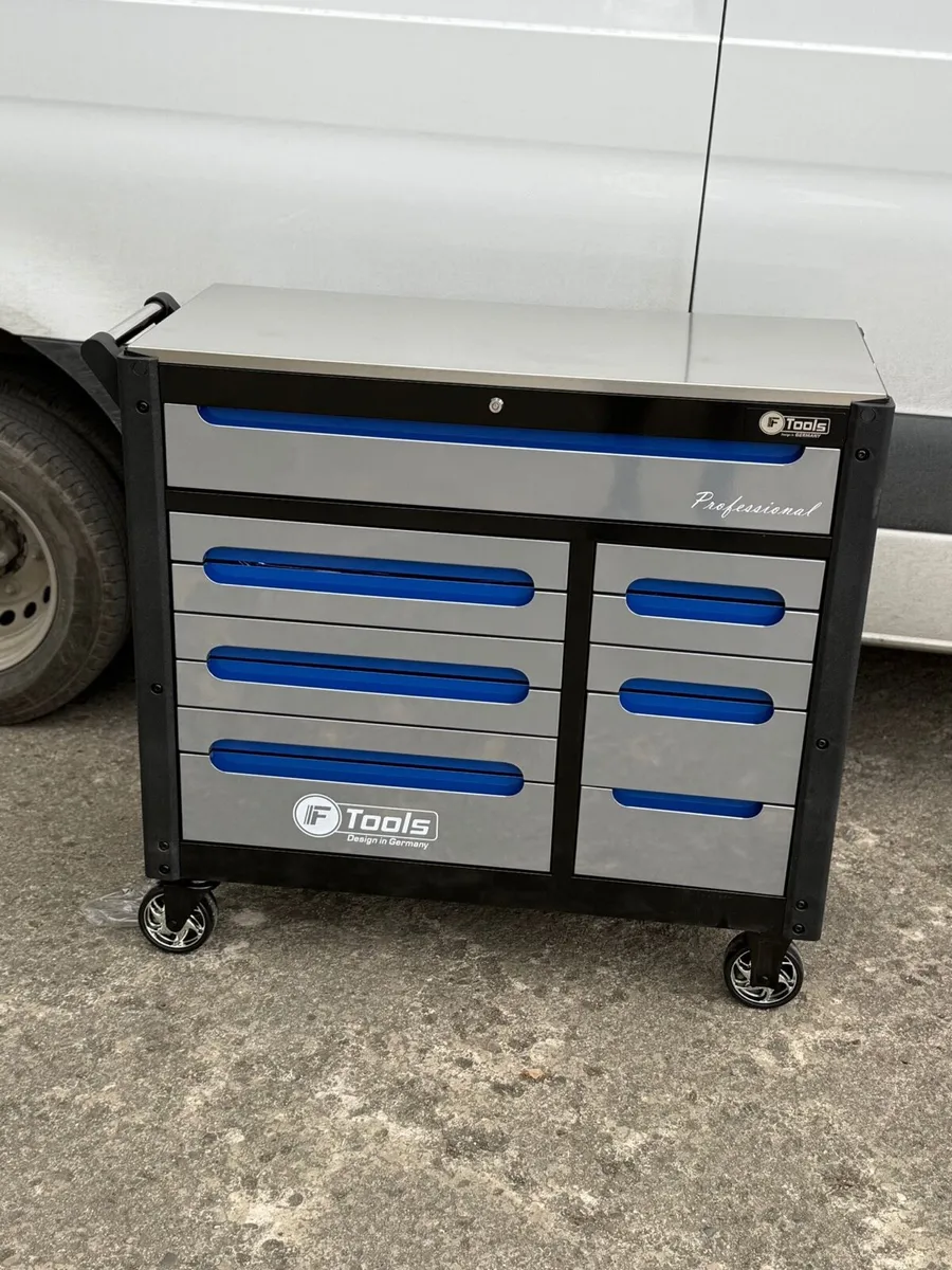 12/12 toolbox full of tools - Image 1
