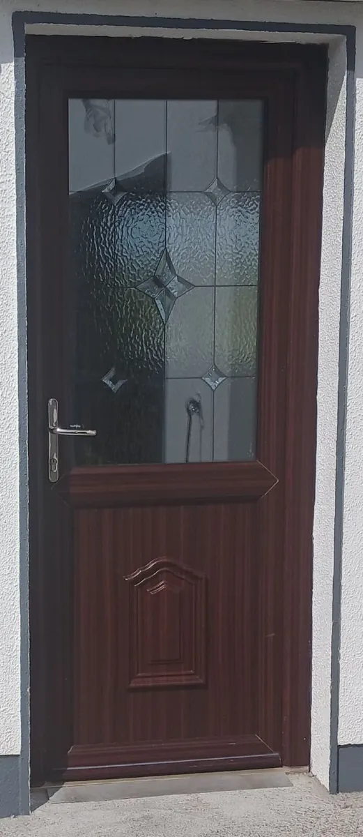 PVC external doors x 2 rosewood 880mm wide - Image 3