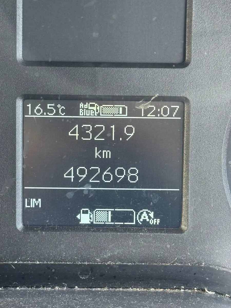 Mercedes-Benz Sprinter 2022 - Image 4