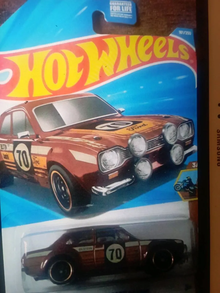 HOT WHEELS DIE-CAST MODLE CAR' 1-64 SCALE - Image 4