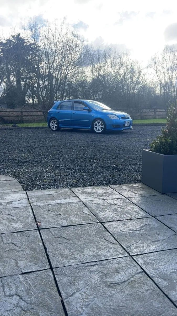 E12 Toyota corolla - Image 1