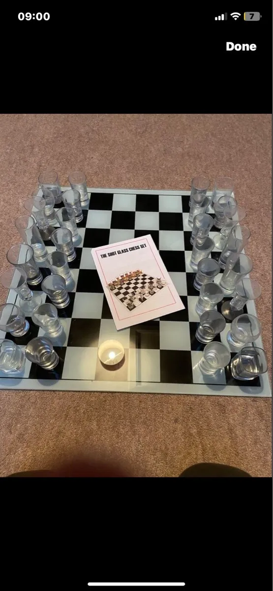Glass chess board - Image 1