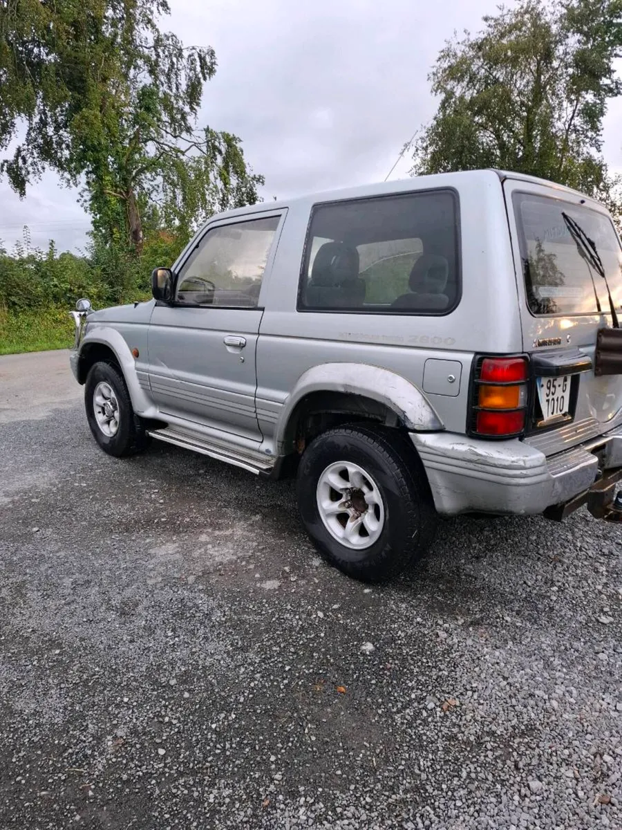 1995 Mitsubishi pajero 2.8 - Image 4