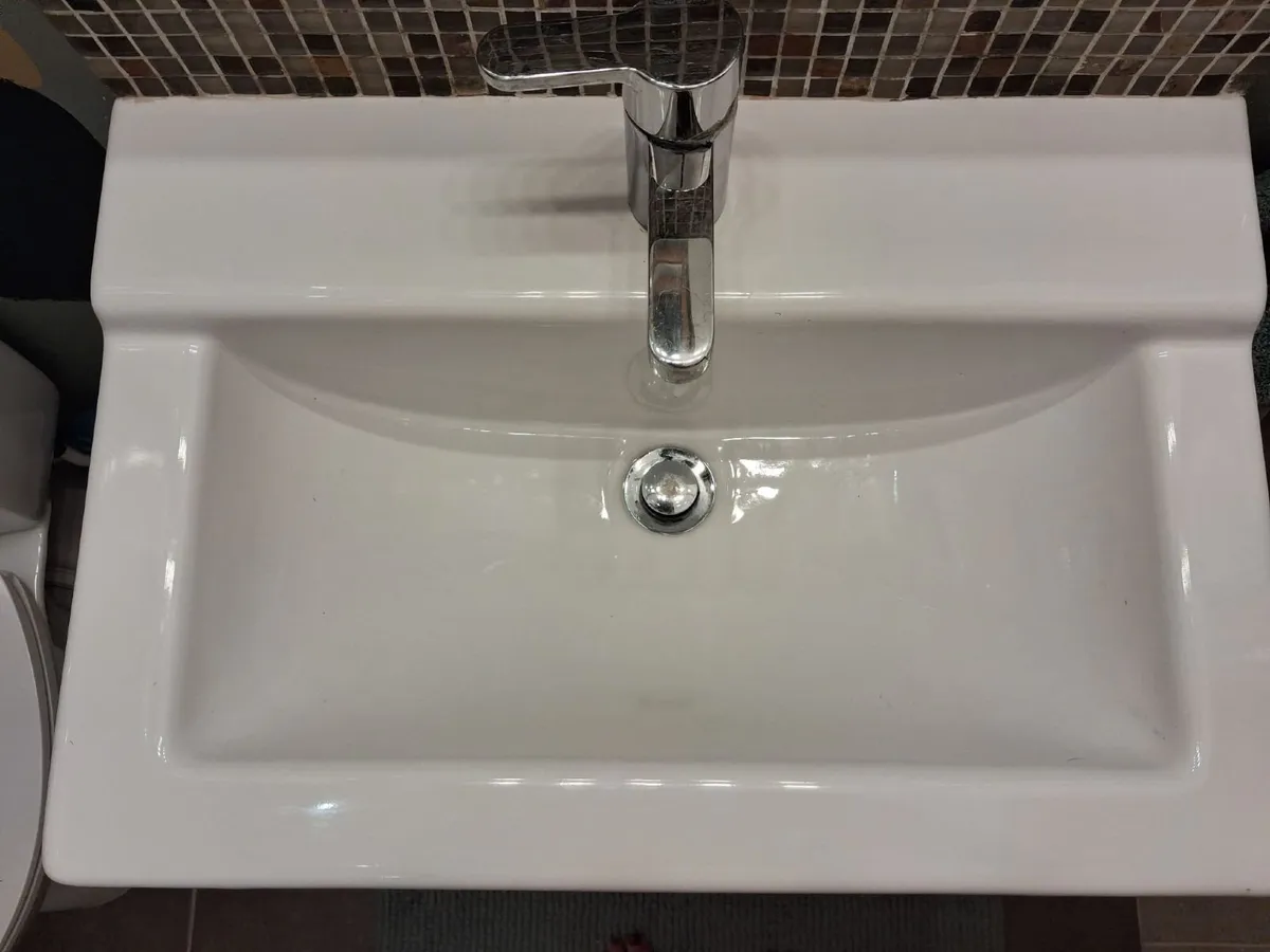 Bathroom sink for sale - Image 3