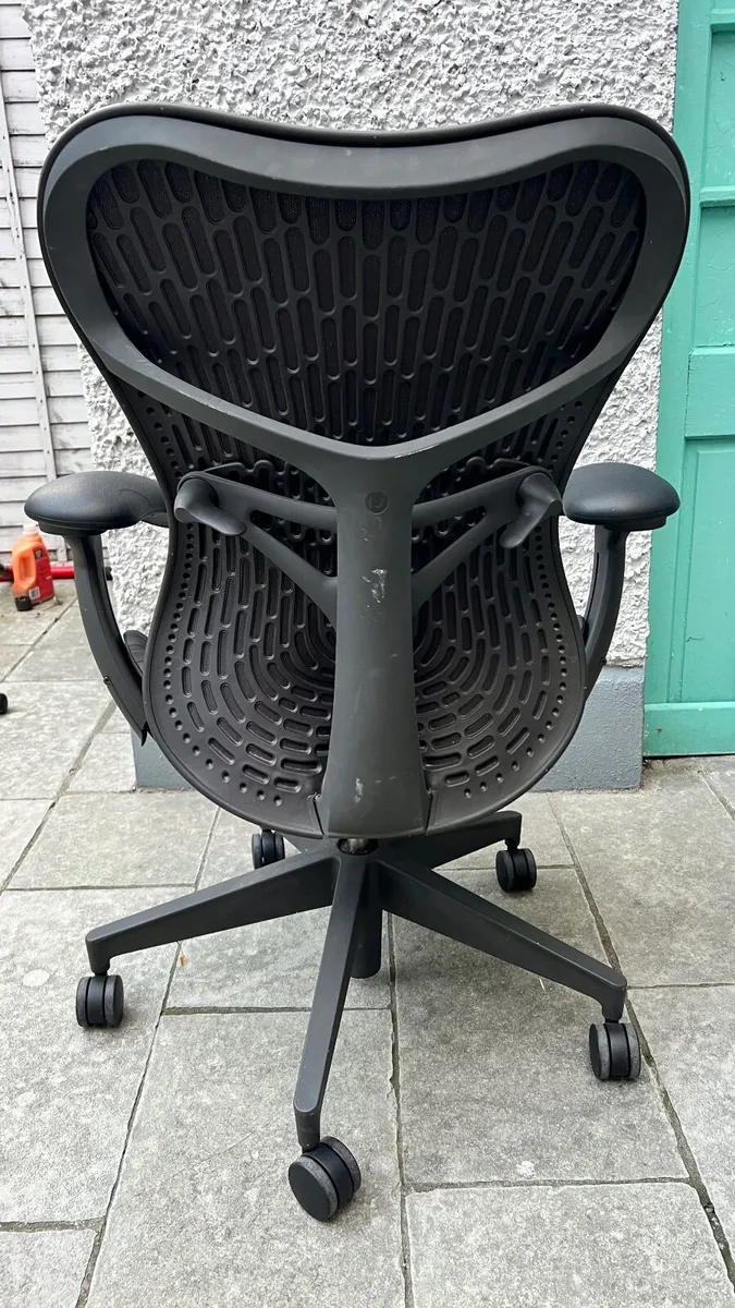 Herman Miller Mirra Ergonomic Office Chair - Image 2