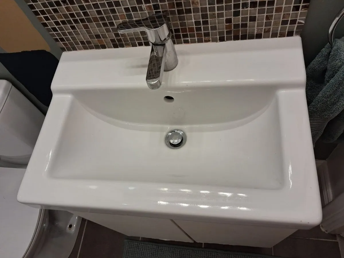 Bathroom sink for sale - Image 4