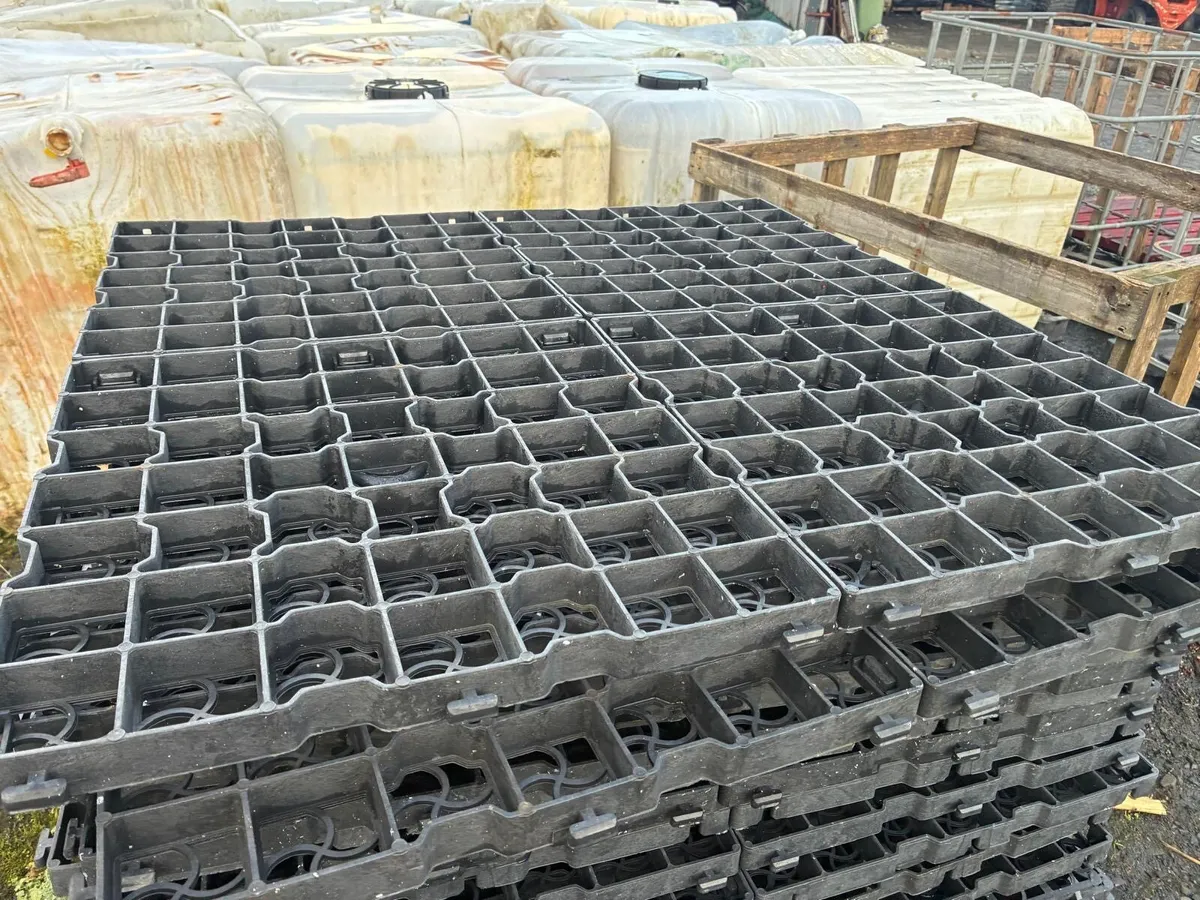 Garden gravel grid - Image 1