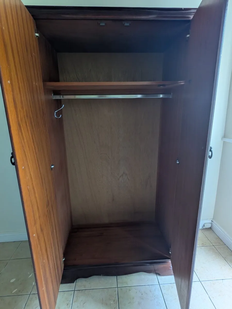 Wardrobe - Image 3